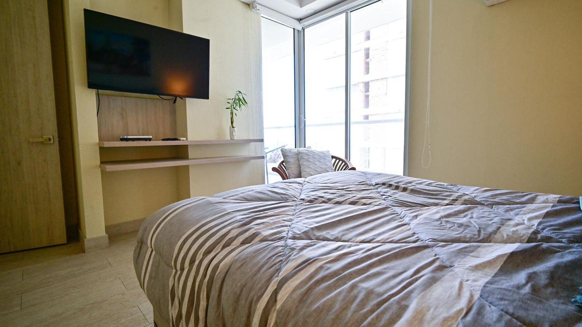 Apartamento Luxury With Jacuzzi Lagoon View Near